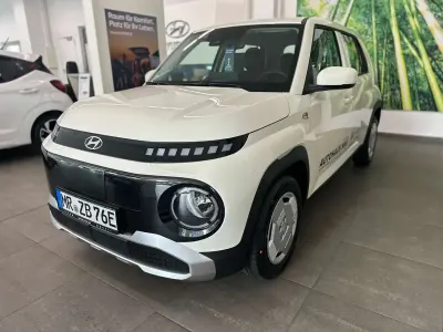 Gebraucht Hyundai Inster Select 71 kW (97 PS) 2026 Unbleached ivory / sol Kleinwagen