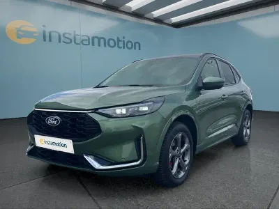 Second-hand Ford Kuga ST-Line X 242 CP (177 kW) 2024 Verde SUV