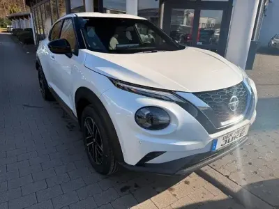 Neu Nissan Juke N-Connecta 114 PS (83 kW) 2026 Weiß SUV