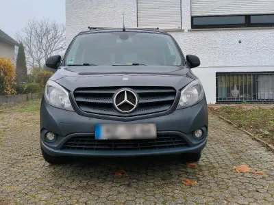 Gebraucht Mercedes Vito 110 PS (80 kW) 2018 Grau Van
