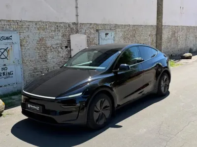 Gebraucht Tesla Model Y RWD 220 kW (300 PS) 2025 Schwarz SUV