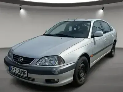 Gebraucht Toyota Avensis 129 PS (94 kW) 2001 Other Limousine