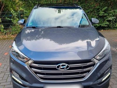 Grau Gebraucht 2017 Hyundai Tucson SUV | 15.750 € (Fairer Preis)
