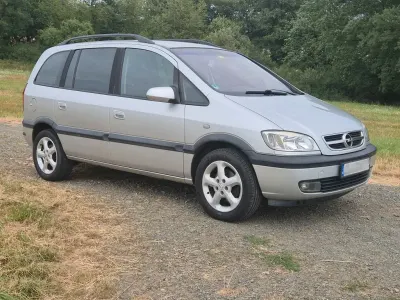 Gebraucht Opel Zafira Elegance 125 PS (91 kW) 2003 Silber Van / Kleinbus