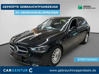 Gebraucht Mercedes C200 Avantgarde 163 PS (119 kW) 2023 Schwarz Kombi