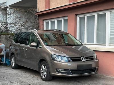 Gebraucht VW Sharan 184 PS (135 kW) 2015 Braun Van / Kleinbus