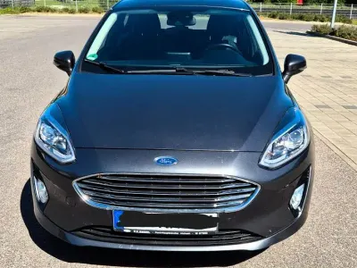 Begagnad Ford Fiesta Titanium 101 HK (74 kW) 2017 Grå Halvkombi