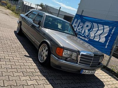 Gebraucht Mercedes 560 279 PS (205 kW) 1991 Grau Limousine