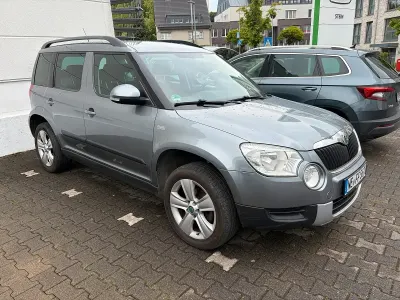 Używany Skoda Yeti 152 KM (111 kW) 2012 Szary SUV