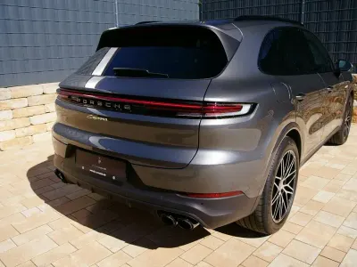 Usata Porsche Cayenne 470 CV (345 kW) 2024 Grigio SUV