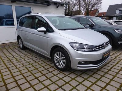 Silber Gebraucht 2019 VW Touran Comfortline Van / Kleinbus | 20.800 € (Guter Preis)