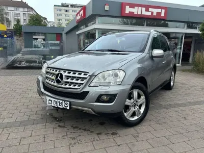 Gebraucht Mercedes ML350 224 PS (164 kW) 2009 Grau SUV