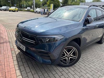 Mercedes EQB300