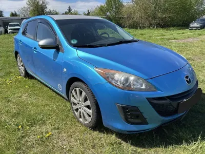 Używany Mazda 3 Active 105 KM (77 kW) 2011 Niebieski Sedan/Limuzyna
