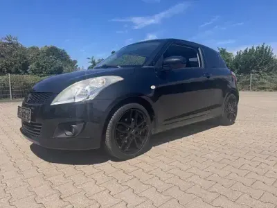 Gebraucht Suzuki Swift Comfort 94 PS (69 kW) 2011 Schwarz Kleinwagen