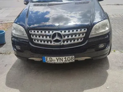 Gebraucht Mercedes ML320 AMG 224 PS (164 kW) 2007 Schwarz SUV