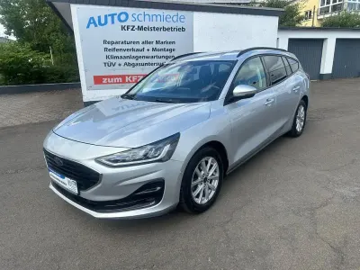 Gebraucht Ford Focus Cool & Connect 120 PS (88 kW) 2022 Silber Limousine