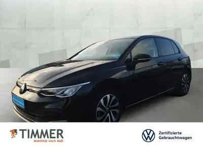 Gebraucht VW Golf VIII Active 150 PS (110 kW) 2022 Deep black perleffekt Limousine
