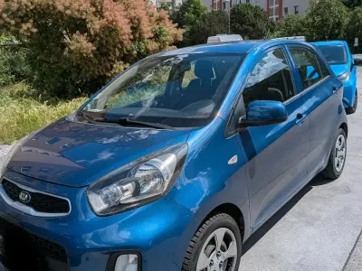 Gebraucht Kia Picanto Edition 7 65 PS (47 kW) 2015 Blau Kleinwagen
