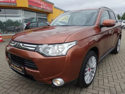 Gebraucht Mitsubishi Outlander 150 PS (110 kW) 2014 Braun SUV