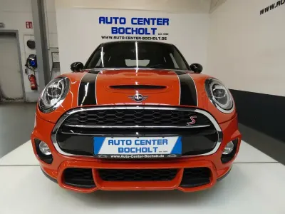 Używany Mini Cooper S 192 KM (141 kW) 2018 Pomarańczowy Hatchback