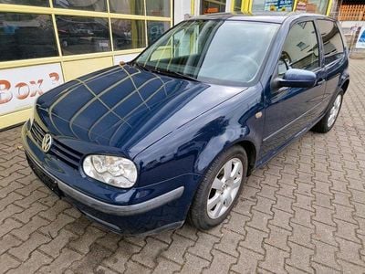 Blau Gebraucht 1998 VW Golf IV Trendline Limousine | 1.850 € (Teuer)
