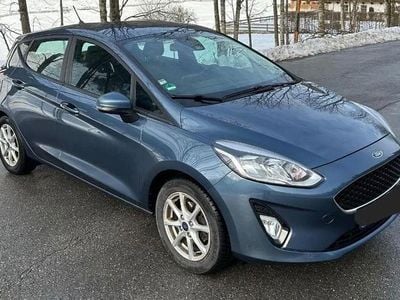 Gebraucht Ford Fiesta Cool & Connect 101 PS (74 kW) 2018 Blau Kleinwagen