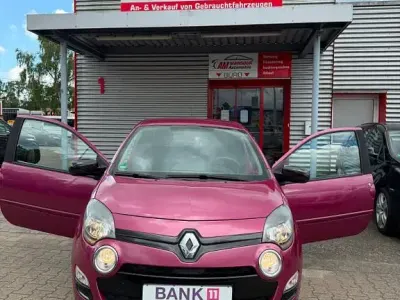 Gebraucht Renault Twingo Dynamique 75 PS (55 kW) 2013 Violett Kleinwagen