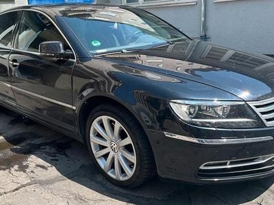 VW Phaeton