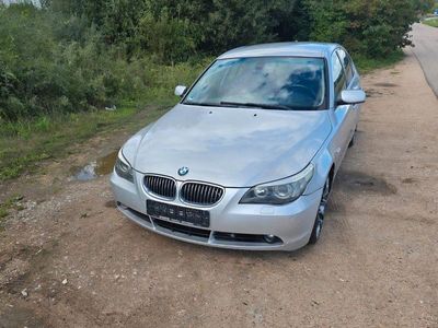 BMW 523