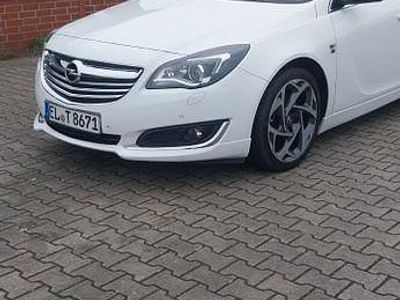 Gebraucht Opel Insignia Innovation 163 PS (119 kW) 2013 Weiß Limousine