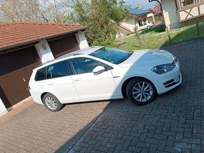 Second-hand VW Golf VII 110 CP (80 kW) 2016 Alb Break