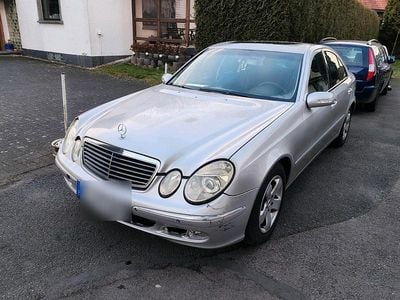 Gebraucht Mercedes E220 2003 Silber Limousine