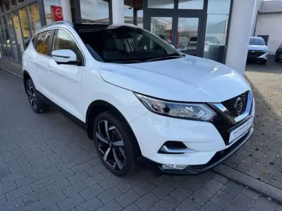 Gebraucht Nissan Qashqai Tekna 159 PS (116 kW) 2019 Weiß SUV