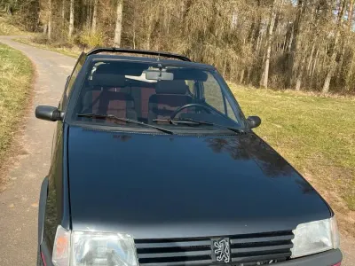 Gebraucht Peugeot 205 105 PS (77 kW) 1991 Schwarz Cabrio