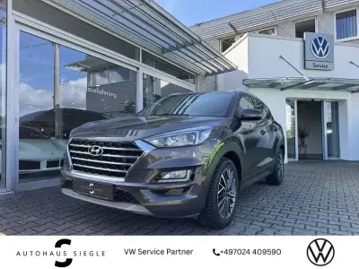 Gebraucht Hyundai Tucson Trend 136 PS (100 kW) 2020 Grau SUV