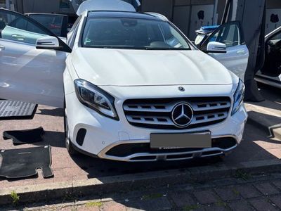 Mercedes GLA180