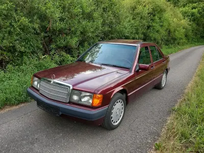 Gebraucht Mercedes 190 Avantgarde 109 PS (80 kW) 1992 Rot Limousine