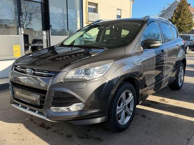 Grau Gebraucht 2016 Ford Kuga Individual SUV | 9.900 € (Fairer Preis)