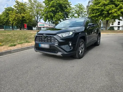 Gebraucht Toyota RAV4 175 PS (128 kW) 2023 Schwarz SUV