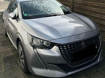 Gebraucht Peugeot 208 Allure 101 PS (74 kW) 2021 Grau Kleinwagen