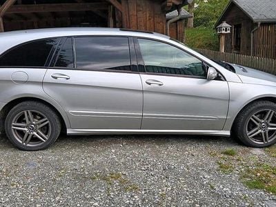 Gebraucht Mercedes R320 224 PS (164 kW) 2009 Grau Van / Kleinbus