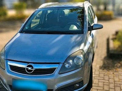 Brugt Opel Zafira 120 HK (88 kW) 2006 Grå MPV
