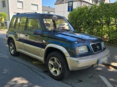 Second-hand Suzuki Vitara 136 CP (100 kW) 1995 Albastru SUV
