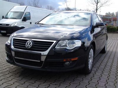 Gebraucht VW Passat 140 PS (102 kW) 2010 Schwarz Kombi