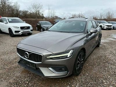 Gebraucht Volvo V60 Inscription 190 PS (139 kW) 2018 Grau Kombi