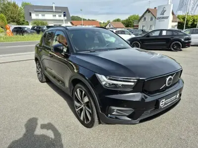 Używany Volvo XC40 Pro 300 kW (408 KM) 2021 Czarny SUV