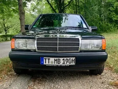 Gebraucht Mercedes 190 109 PS (80 kW) 1990 Schwarz Limousine