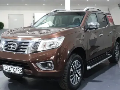 Käytetty Nissan Navara 360º 190 HP (139 kW) 2016 Ruskea Nouto