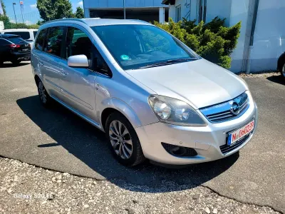 Gebraucht Opel Zafira 125 PS (91 kW) 2011 Silber Van / Kleinbus